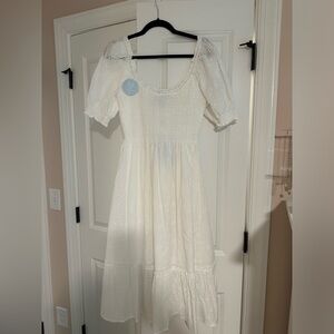 NWT Hill House Home Louisa Nap Dress in White Eyelet. Size Medium.